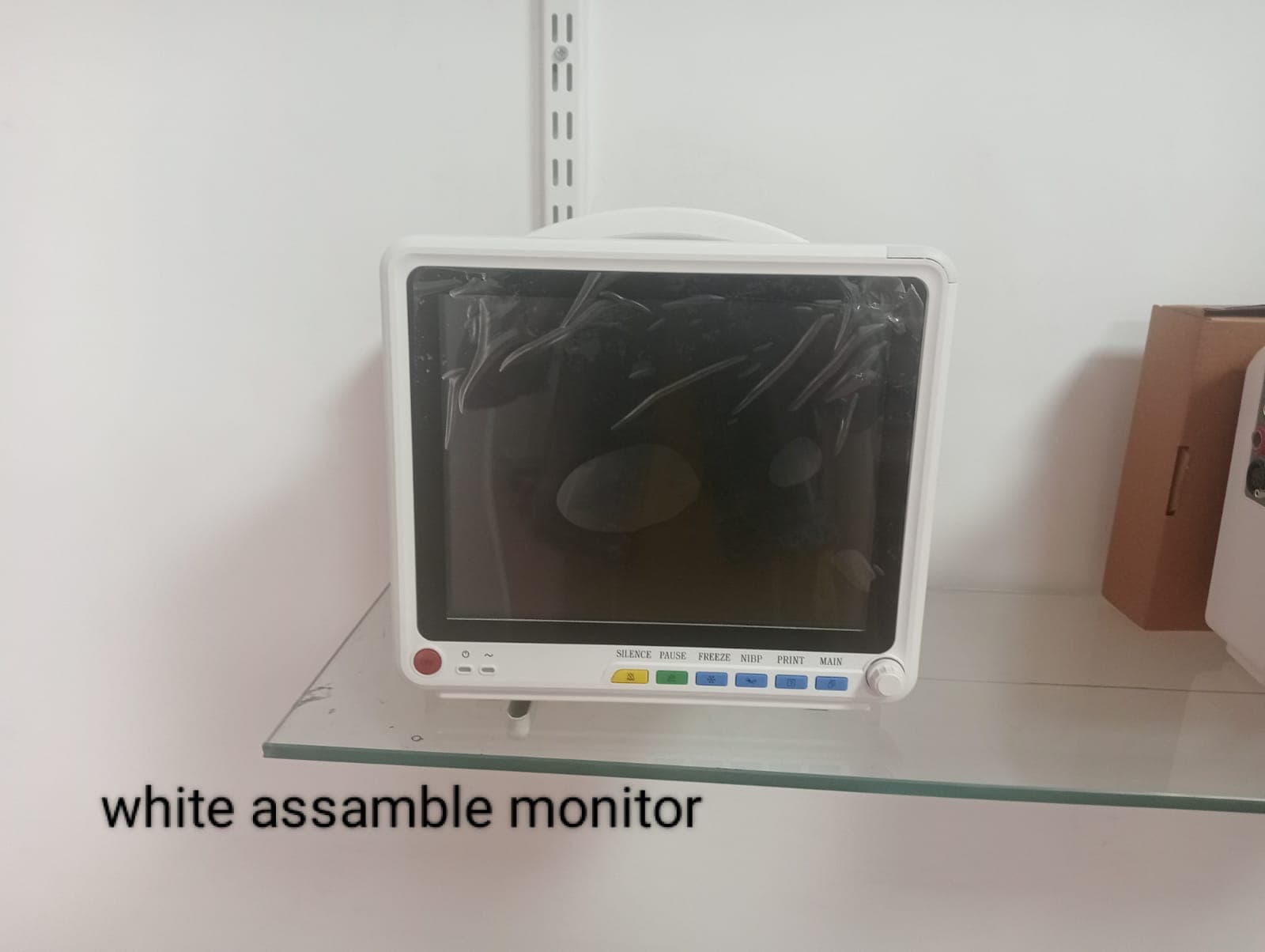 Panakeia Multi-Parameter Patient Monitor — Detail view 2
